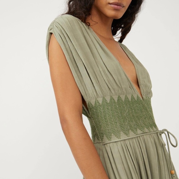 NEW Free People Devon Maxi Dress Seagrass M
-new with out tag - Picture 3 of 10